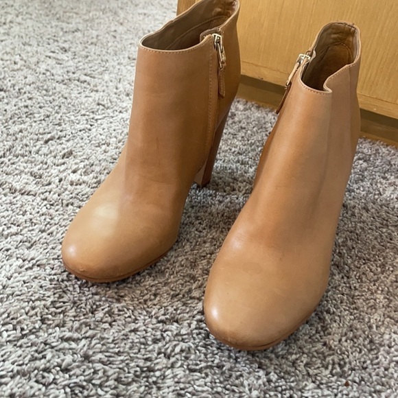 Sam Edelman Soft Leather Booties Ankle Boots Shoes 4” Heels Size 8.5 - Picture 4 of 9